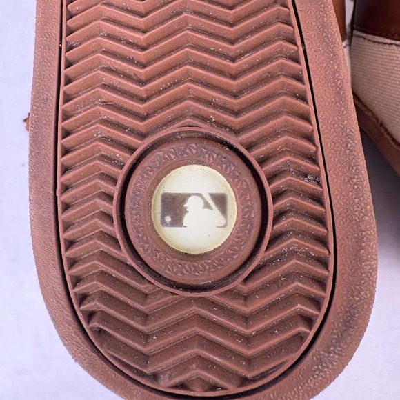 Reebok New York Yankees MLB Collaboration Low Top Sneakers Brown Cream Men's 9.5 - Picture 6 of 12